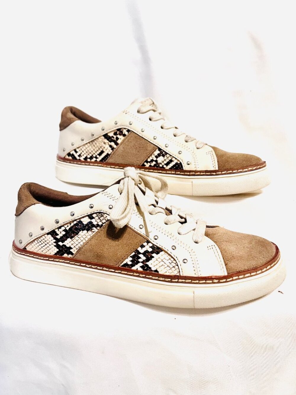 Crown Vintage-Women's Size 8 Snakeskin Print Tan/ Brown Mix Studded Sneakers